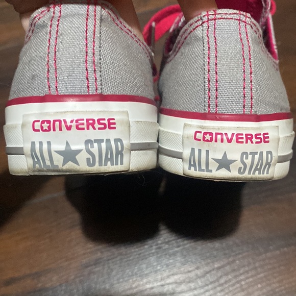 converse - Picture 2 of 2